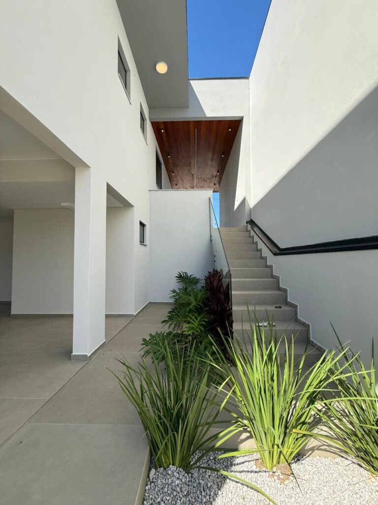 Foto 5 de Casa com espaço de porão versátil