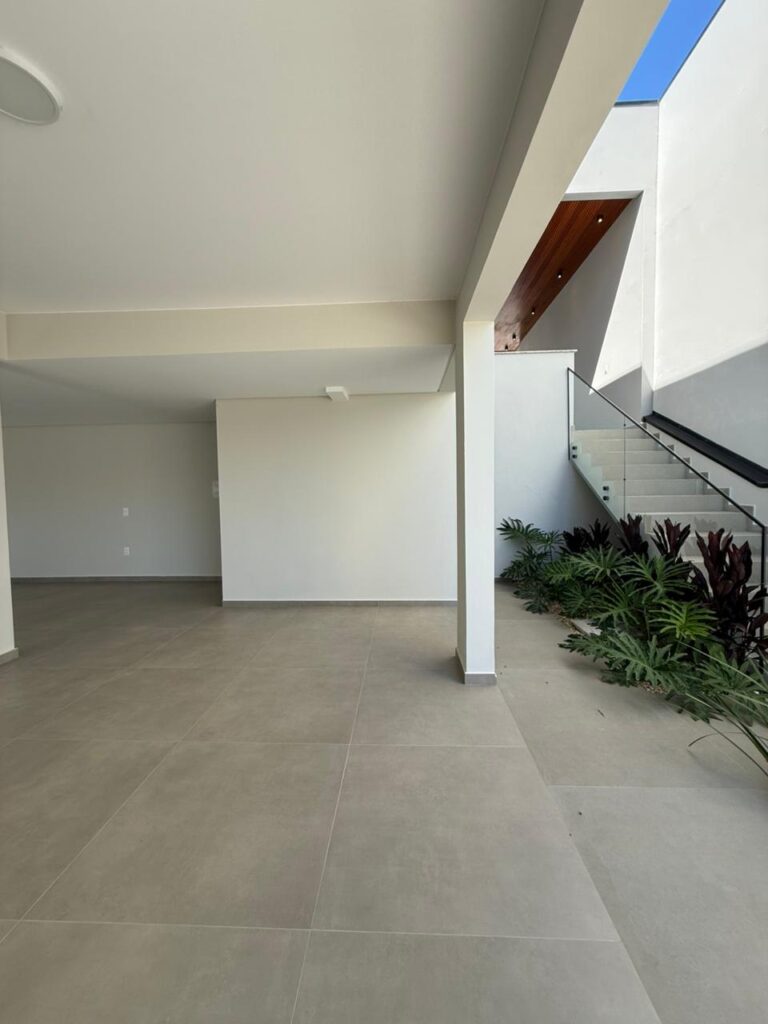 Foto 9 de Casa com espaço de porão versátil