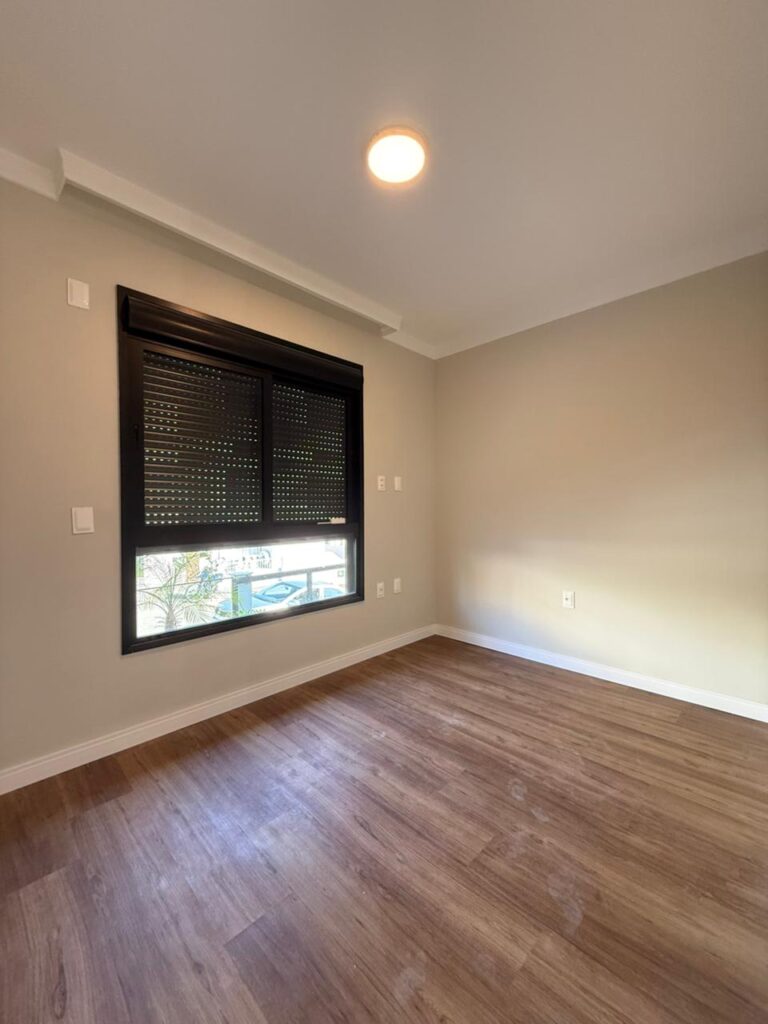 Foto 22 de Casa com espaço de porão versátil
