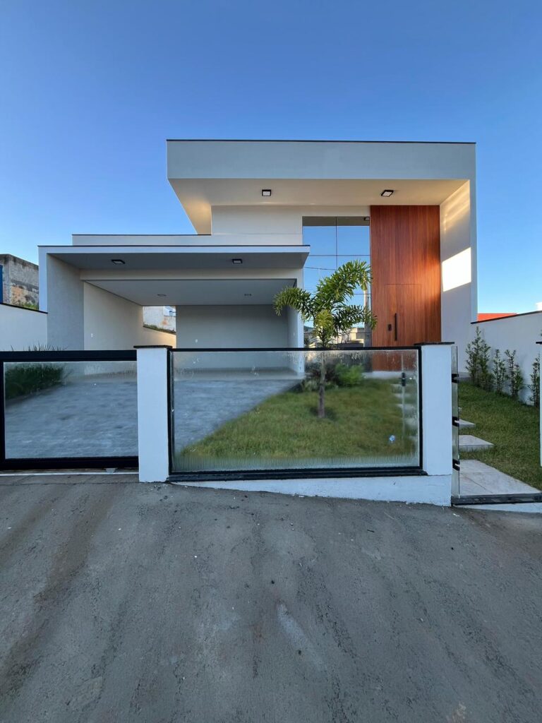 CASA TÉRREA COM 03 DORMITÓRIOS