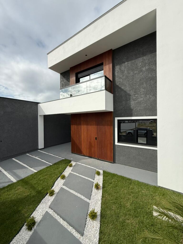Foto 5 de CASA COM MUITO ESPAÇO DE TERRENO