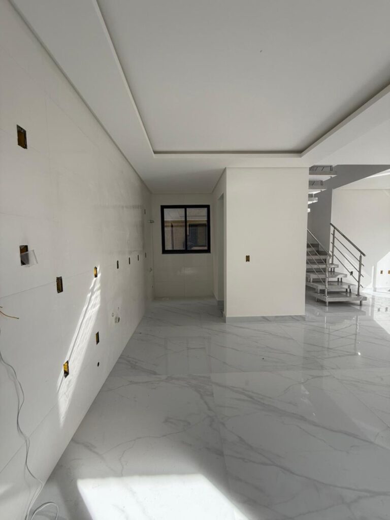 Foto 7 de CASA COM MUITO ESPAÇO DE TERRENO