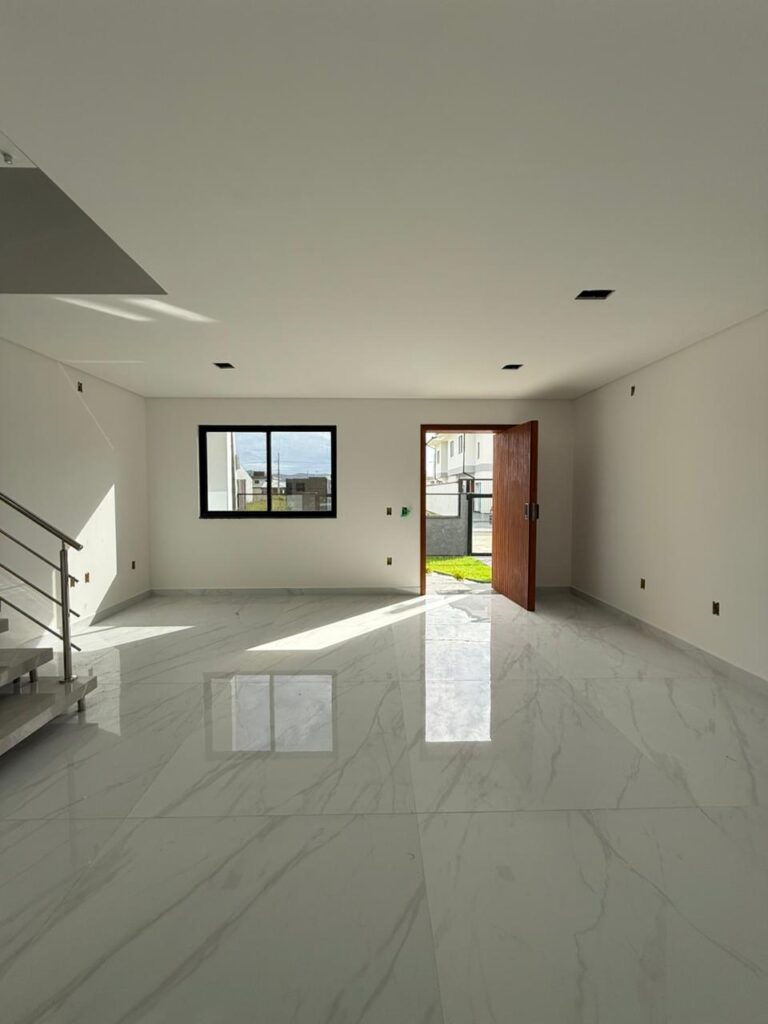 Foto 9 de CASA COM MUITO ESPAÇO DE TERRENO