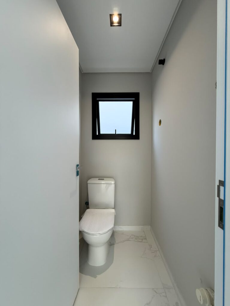 Foto 10 de CASA COM ESCRITÓRIO PRIVATIVO