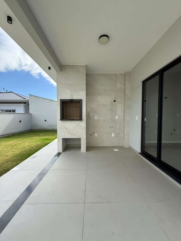 Foto 6 de CASA COM ÓTIMO ESPAÇO DE TERRENO