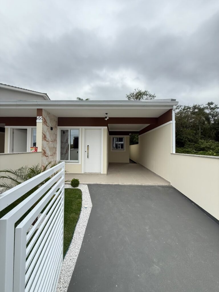 CASA TÉRREA GEMINADA