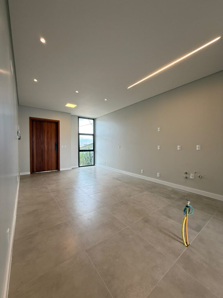 Foto 4 de CASA COM 03 DORMITÓRIOS NA PALHOÇA