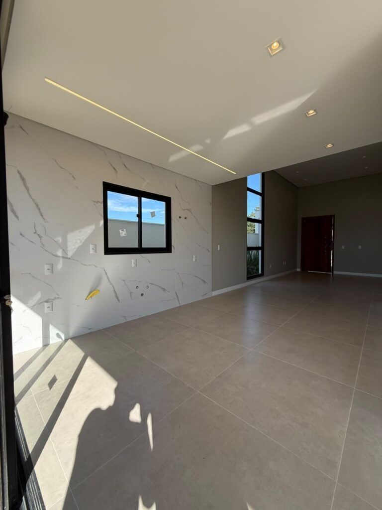 Foto 6 de CASA COM ÓTIMO ESPAÇO DE TERRENO