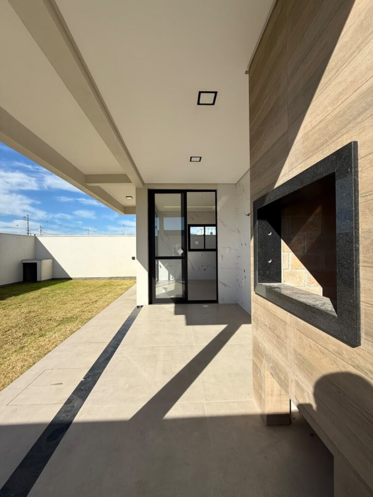 Foto 7 de CASA COM ÓTIMO ESPAÇO DE TERRENO