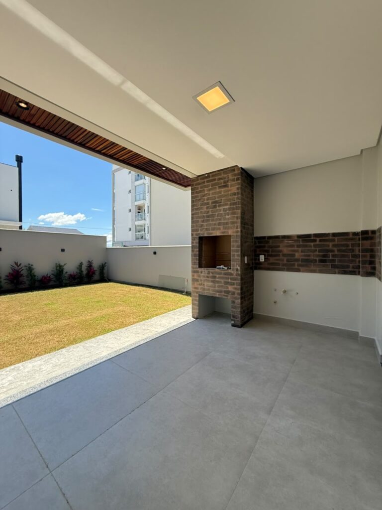 Foto 8 de COM ESPAÇO GOURMET, AMPLO TERRENO & UM ALTO PADRÃO DE ACABAMENTO