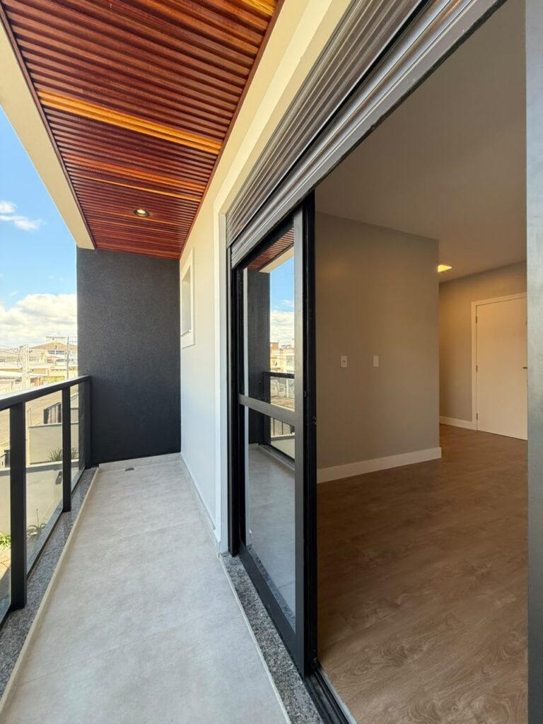 Foto 18 de COM ESPAÇO GOURMET, AMPLO TERRENO & UM ALTO PADRÃO DE ACABAMENTO